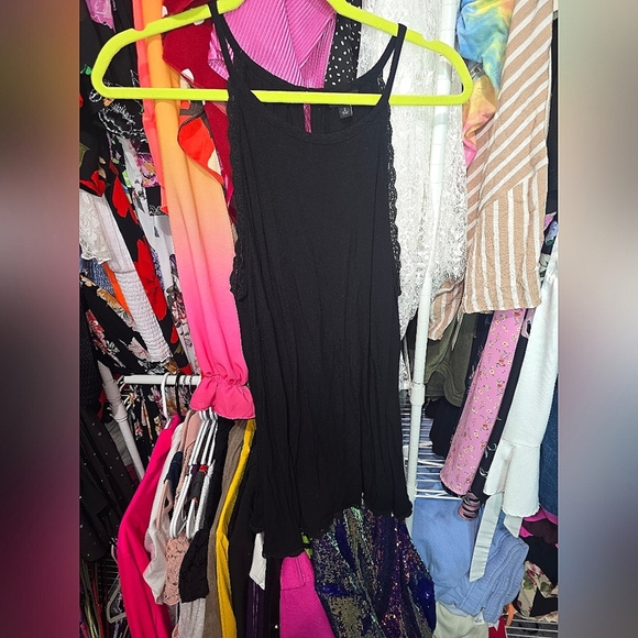 Torrid 2x Gauze Lace Trim Goddess Neck Tank - Picture 2 of 4